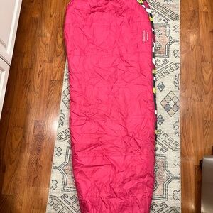 Marmot Small Trestles 30 Regular LZ Sleeping Bag Pink Kids